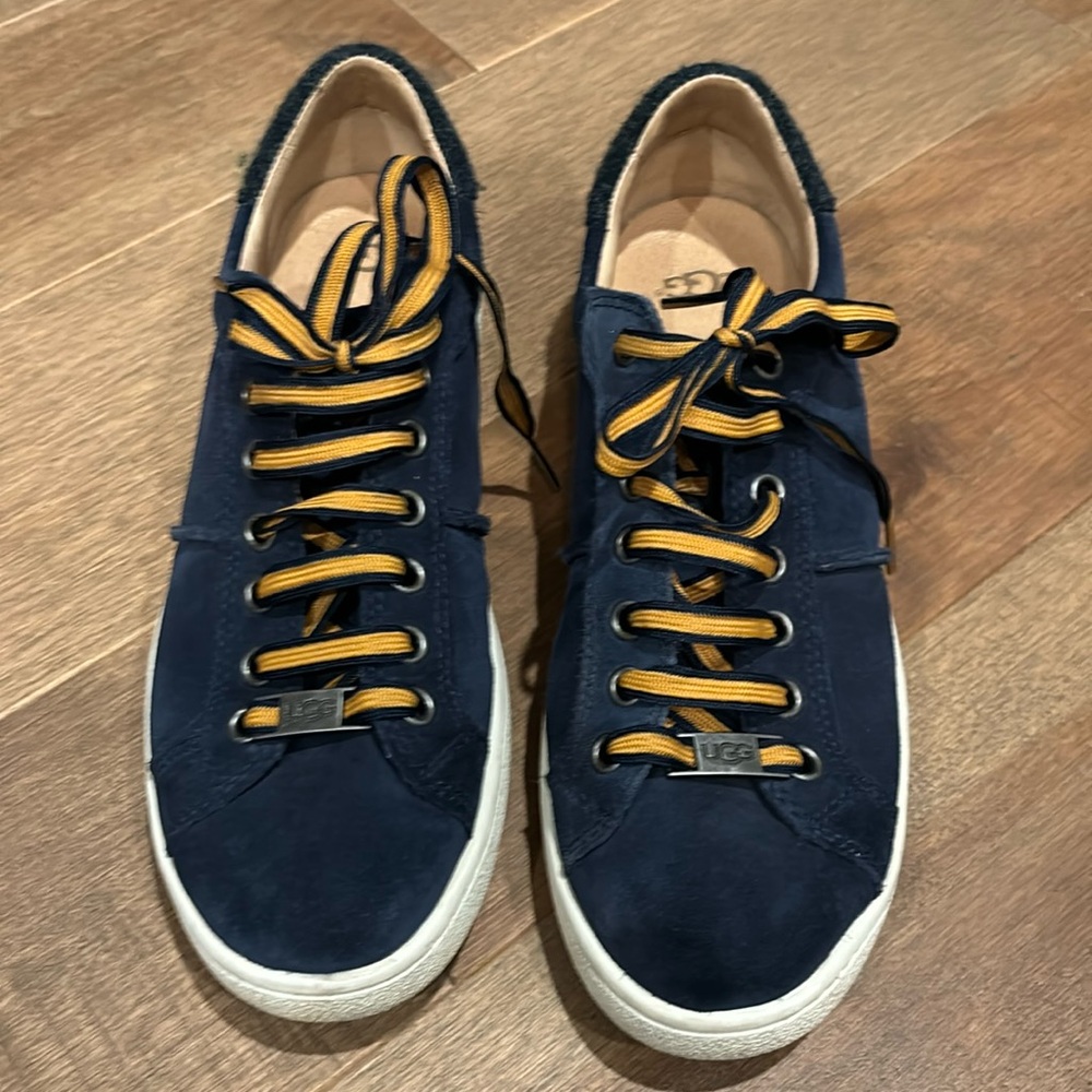 Ugg sneakers - Picture 1 of 4